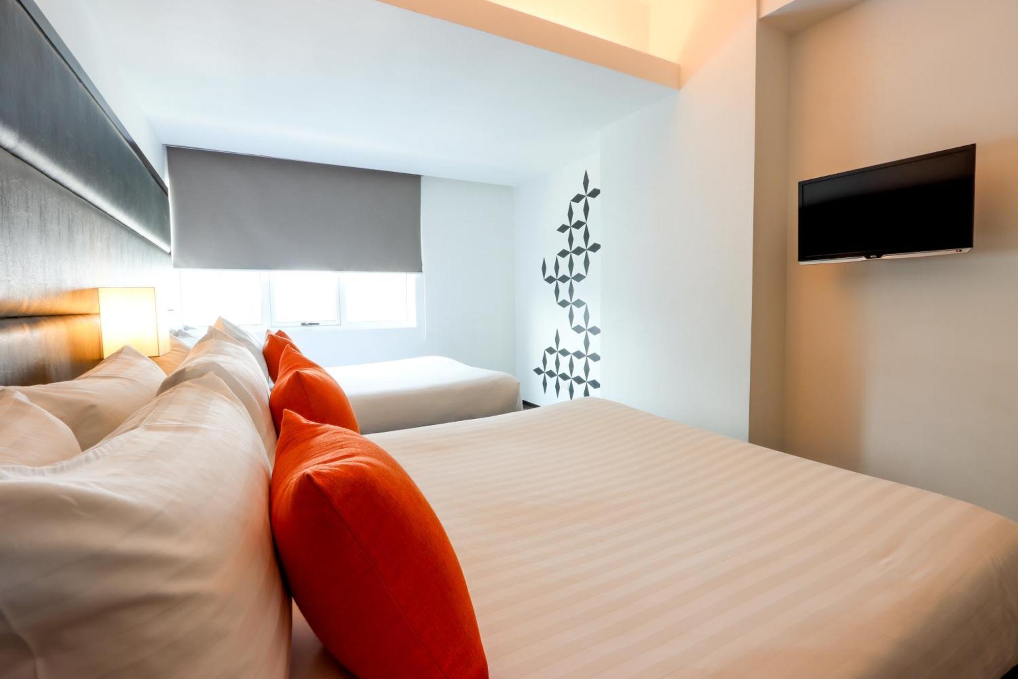 Отель Privato Ortigas Pasig City Экстерьер фото
